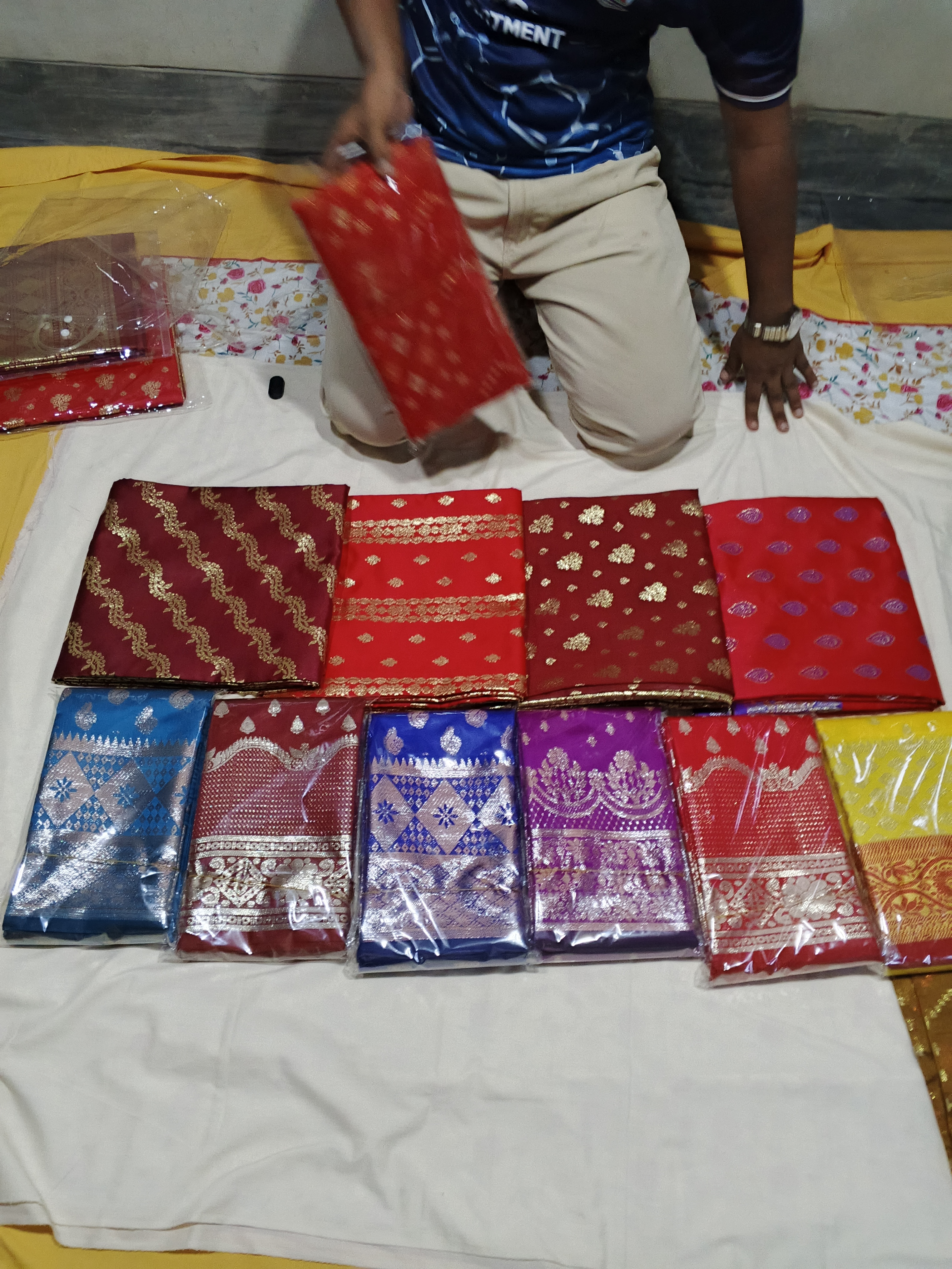 প্রিমিয়াম সফ্ট সিল্ক কাতান শাড়ি